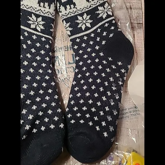 2 Pair Ladies Snowflakes Lined With Sherpa Slipper Socks Slipper Socks 9-11