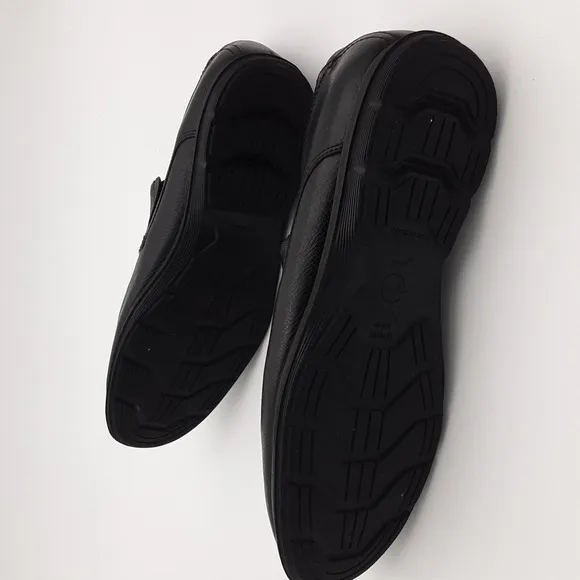 American classic moccassin shoe black leather slip on 12M extreme comfort casual