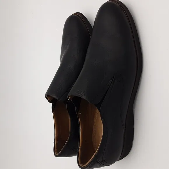 American classic moccassin shoe black leather slip on 12M extreme comfort casual