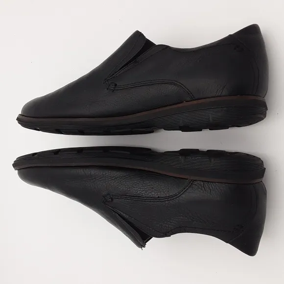 American classic moccassin shoe black leather slip on 12M extreme comfort casual