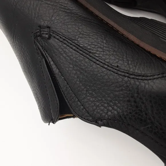 American classic moccassin shoe black leather slip on 12M extreme comfort casual