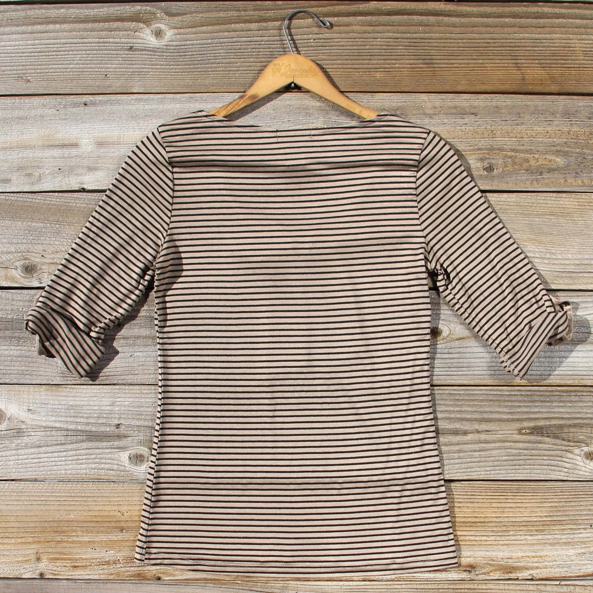 Cedar Bow Tee