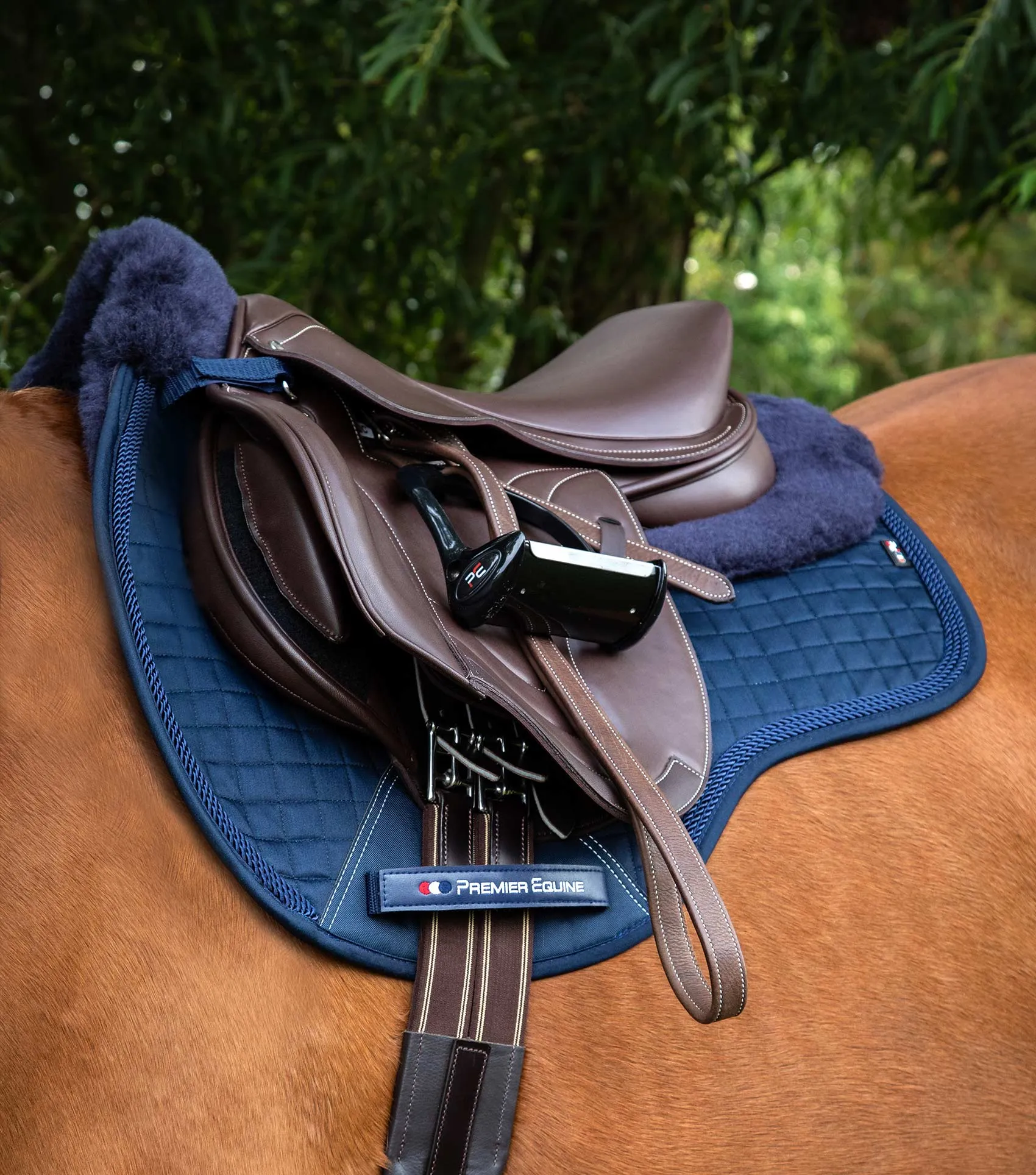 Close Contact Merino Wool European Saddle Pad - GP/Jump Square Navy/Navy Wool