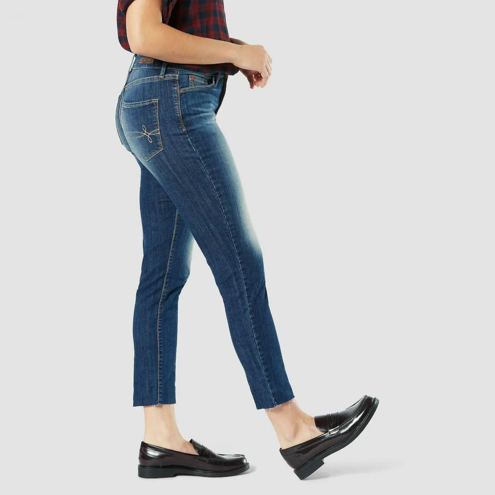 DENIZEN from Levi's Women's High Rise Ankle Slim Jeans