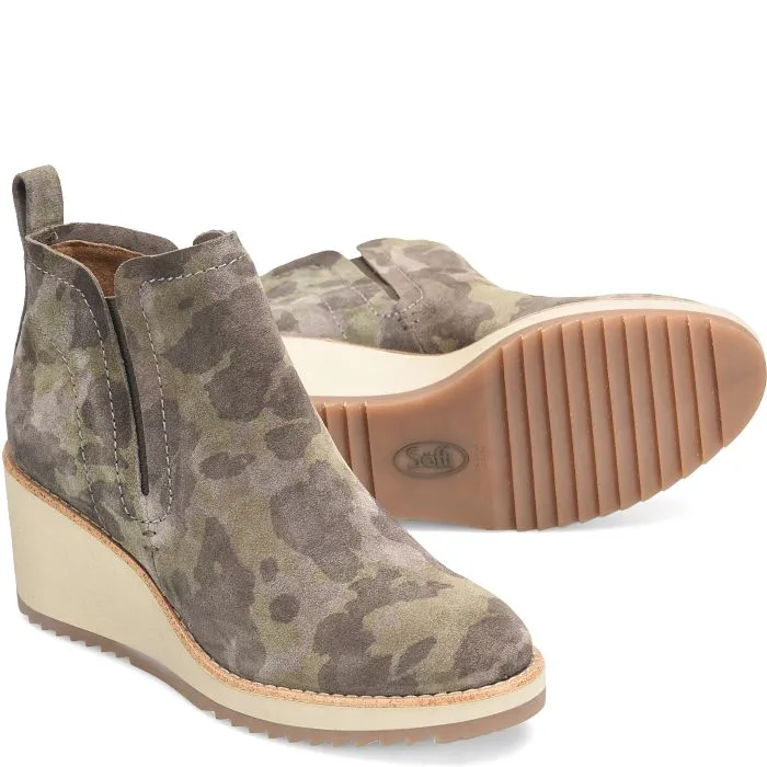 Emeree waterproof wedge bootie in olive camo