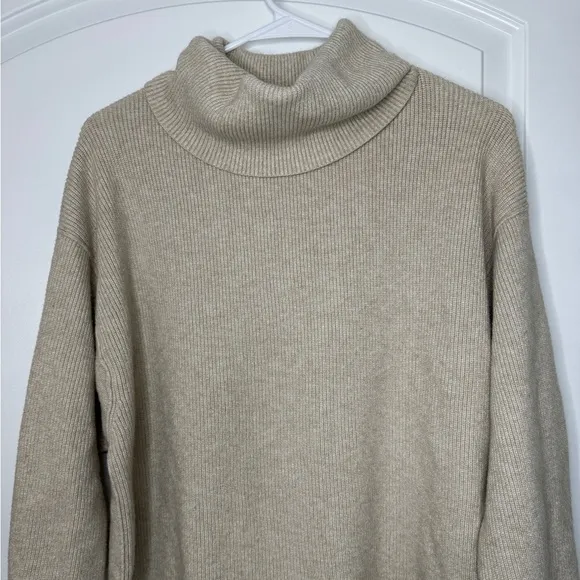 Free People Softly Structured Knit Tunic Turtleneck Sweater Oatmeal Size small
