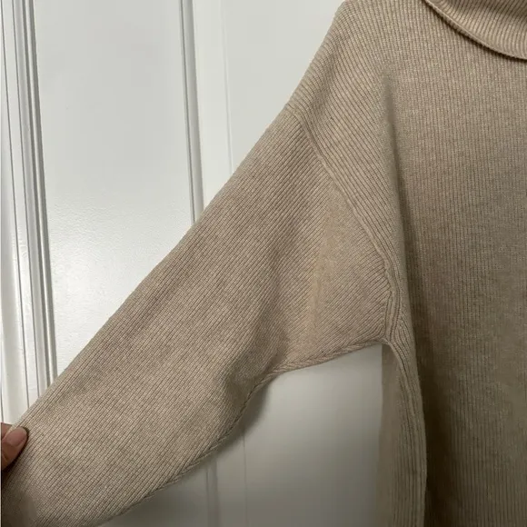Free People Softly Structured Knit Tunic Turtleneck Sweater Oatmeal Size small