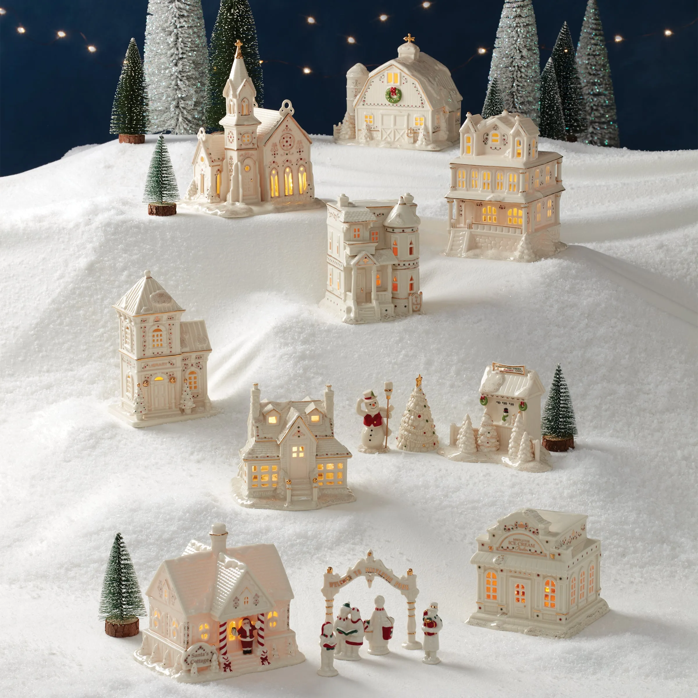 Mistletoe Park Light-Up Victorian House Figurine