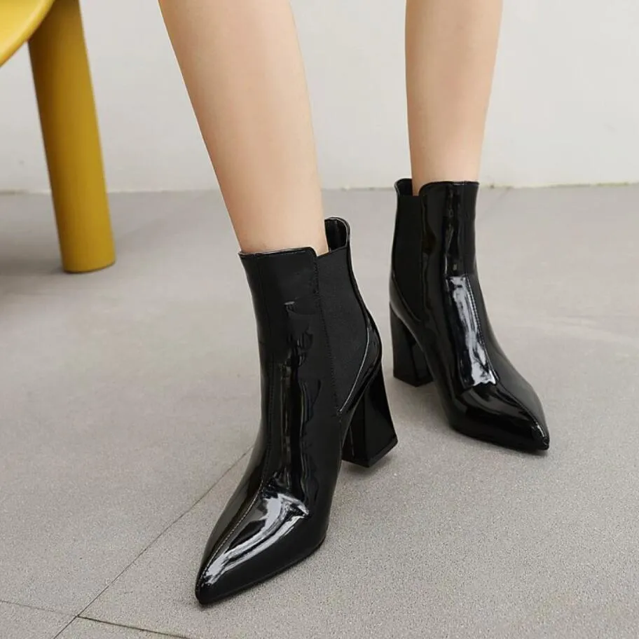 Petite Size 2 Chunky Heel Patent Short Boots MS276