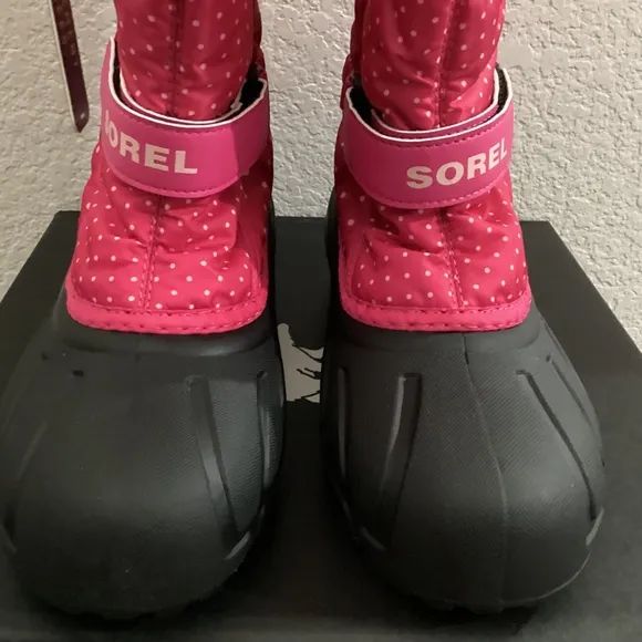 SOREL Flurry Weather Resistant Snow Boot (Big Kid) 6 M,