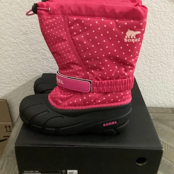 SOREL Flurry Weather Resistant Snow Boot (Big Kid) 6 M,