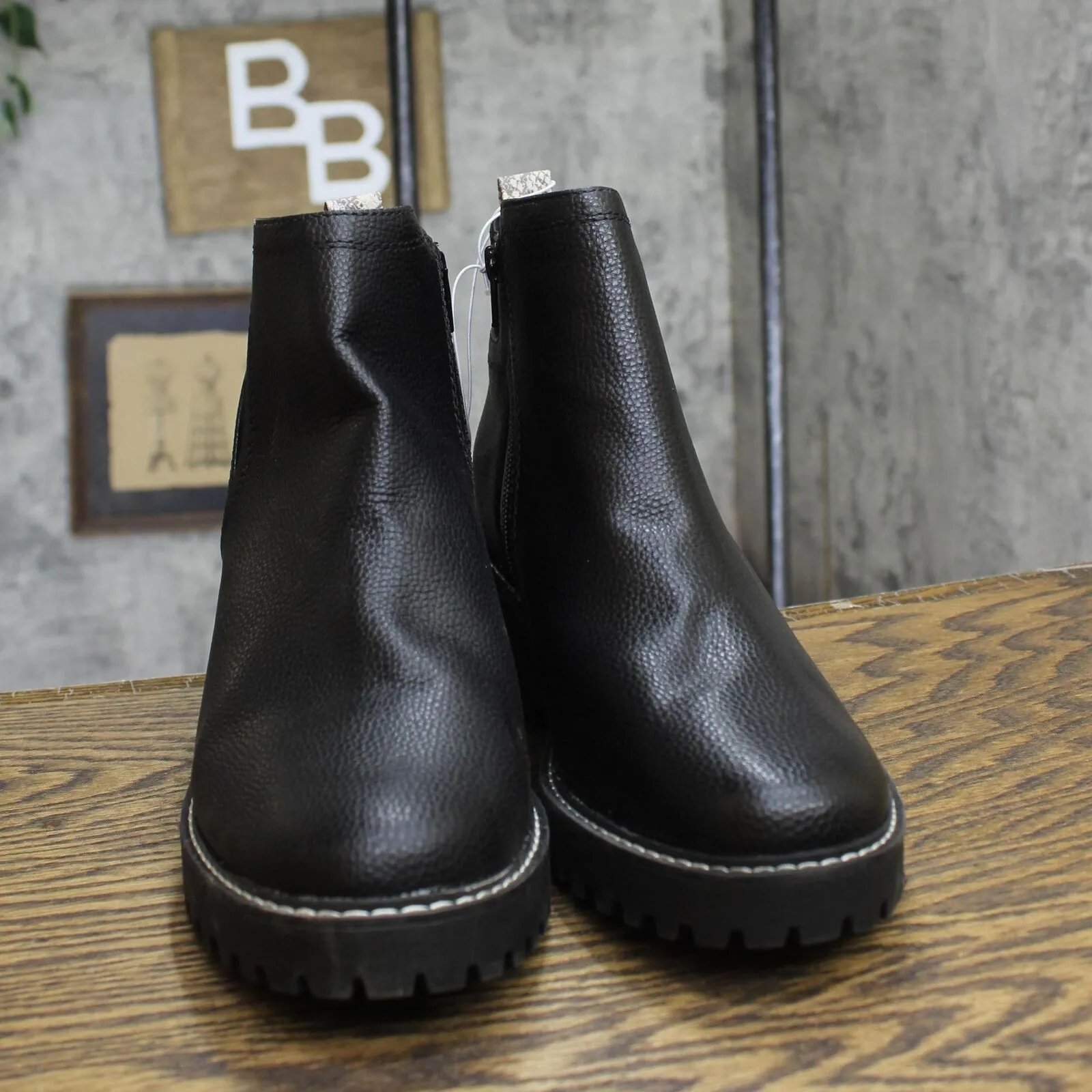 Universal Thread Womens Taci Boots with Memory Foam Insole Jet Black 11M