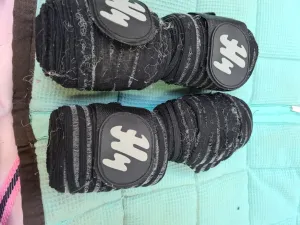 Used black breatable HY set of 4 bandages FREE POSTAGE🟢