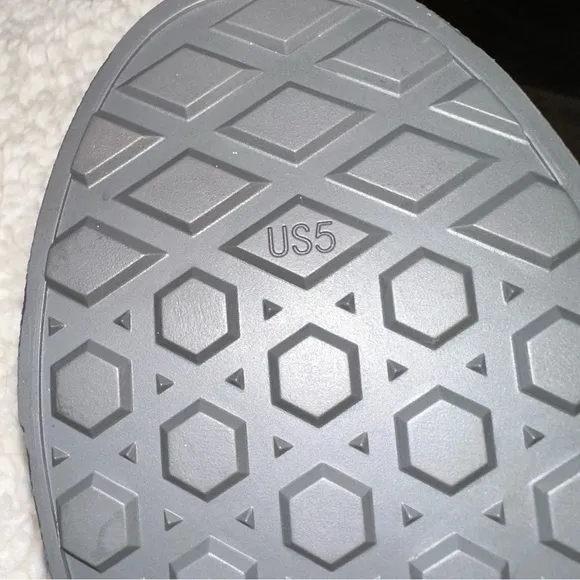 Vans - Slip On TRK shoe Ua Slipon Trk gray rubber casual low unisex NWOT US5